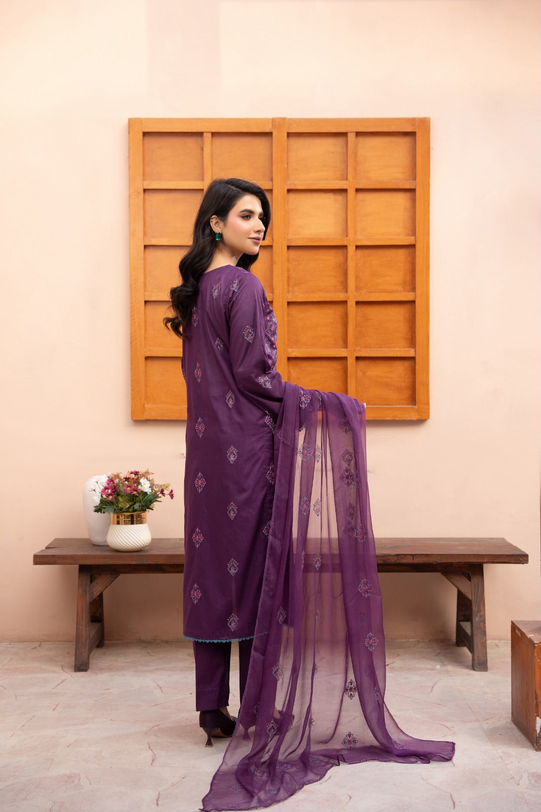 Lawn Collection D-09