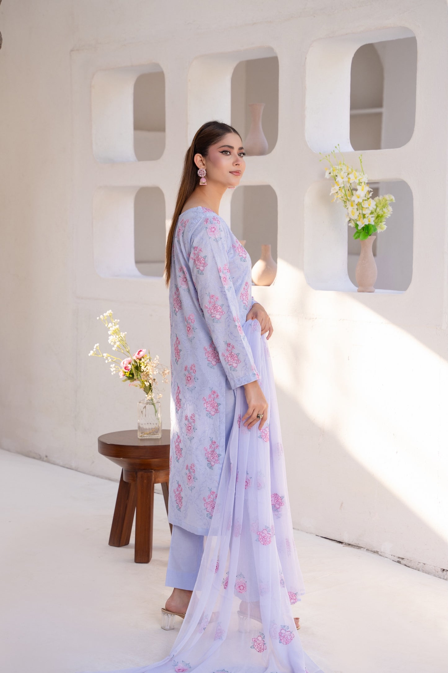 Lawn Collection Vol:04 D-05