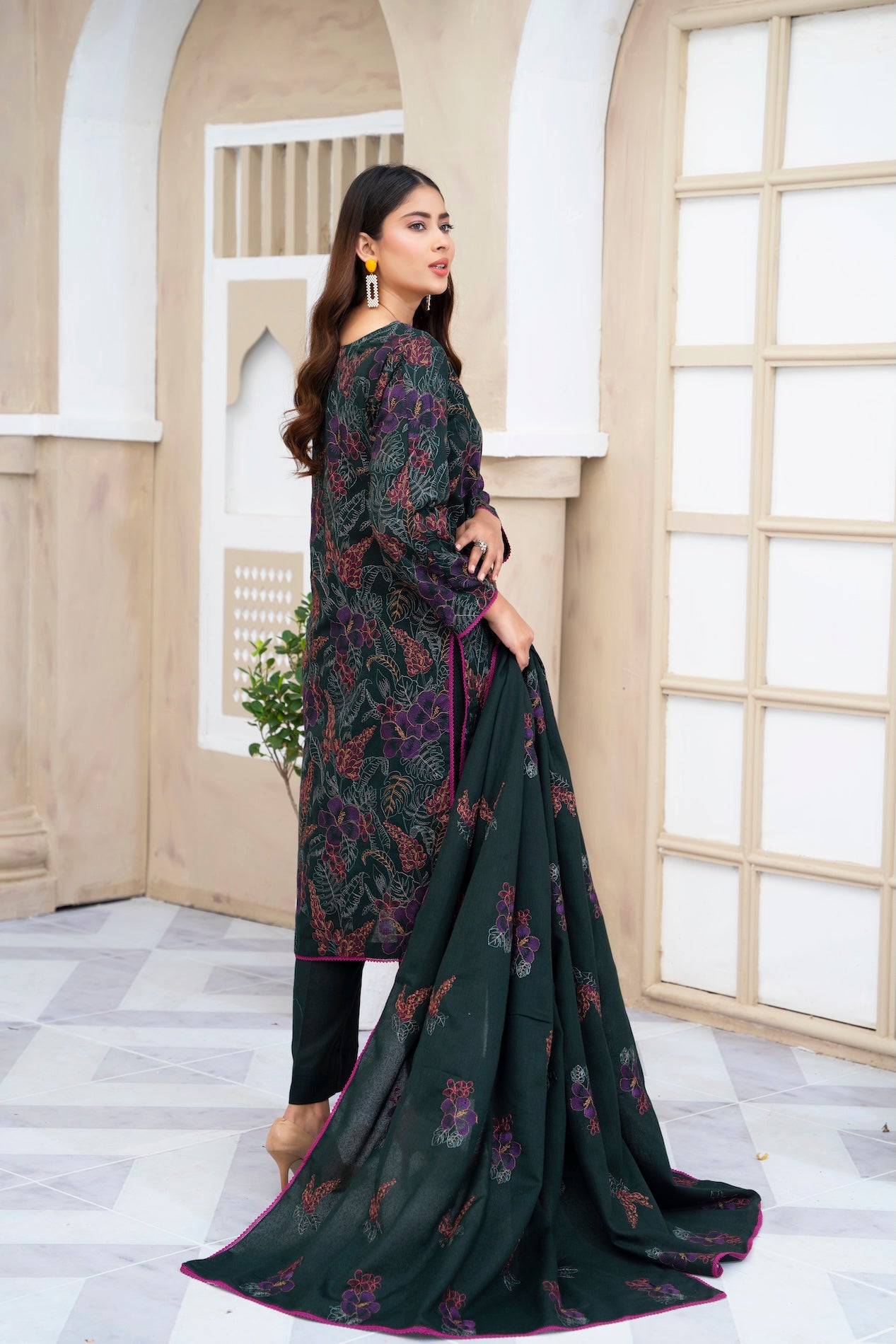 Karandi Dupatta D-04