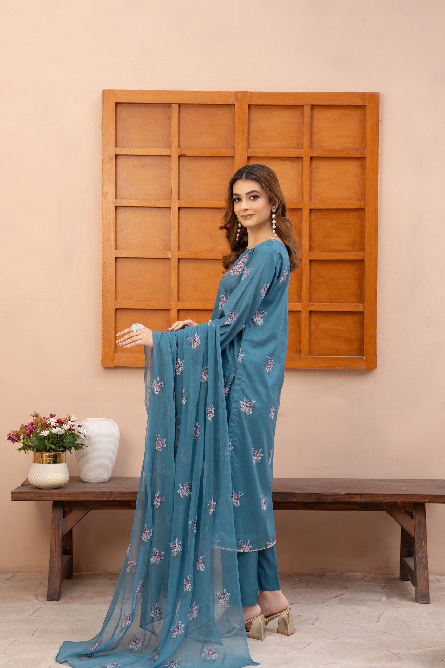 Lawn Collection Vol : 01 D-03