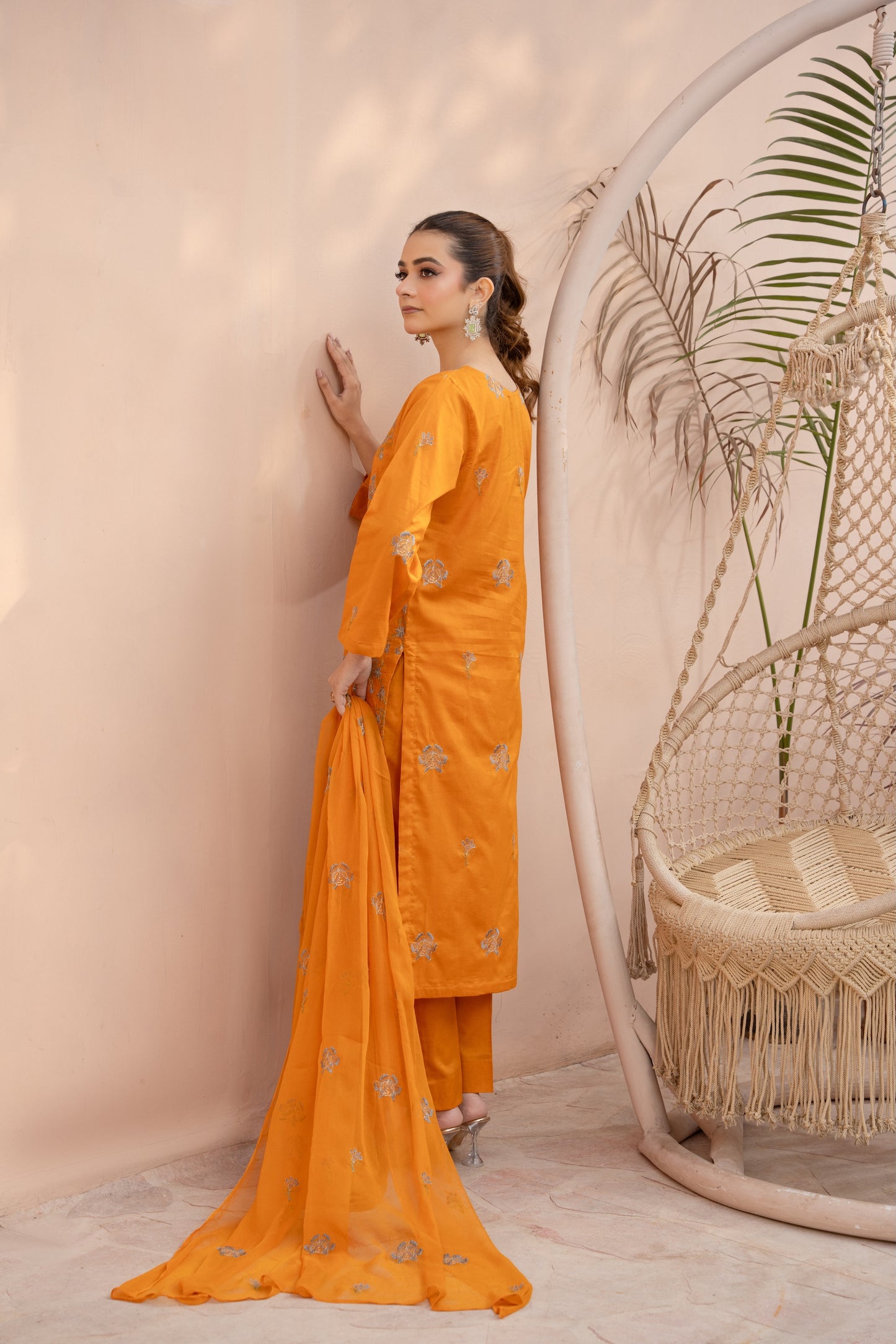 Lawn Collection Vol : 01 D-09