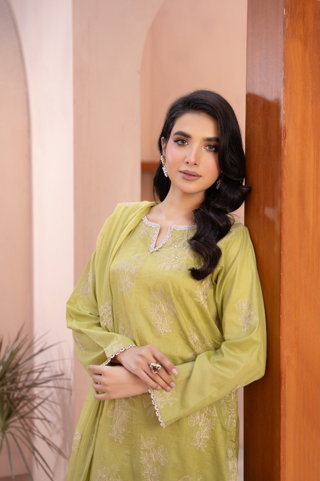 Lawn Collection D-04