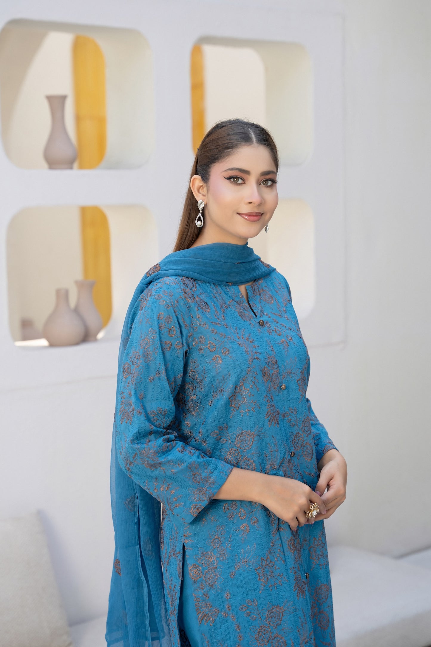 Lawn Collection Vol:04 D-02