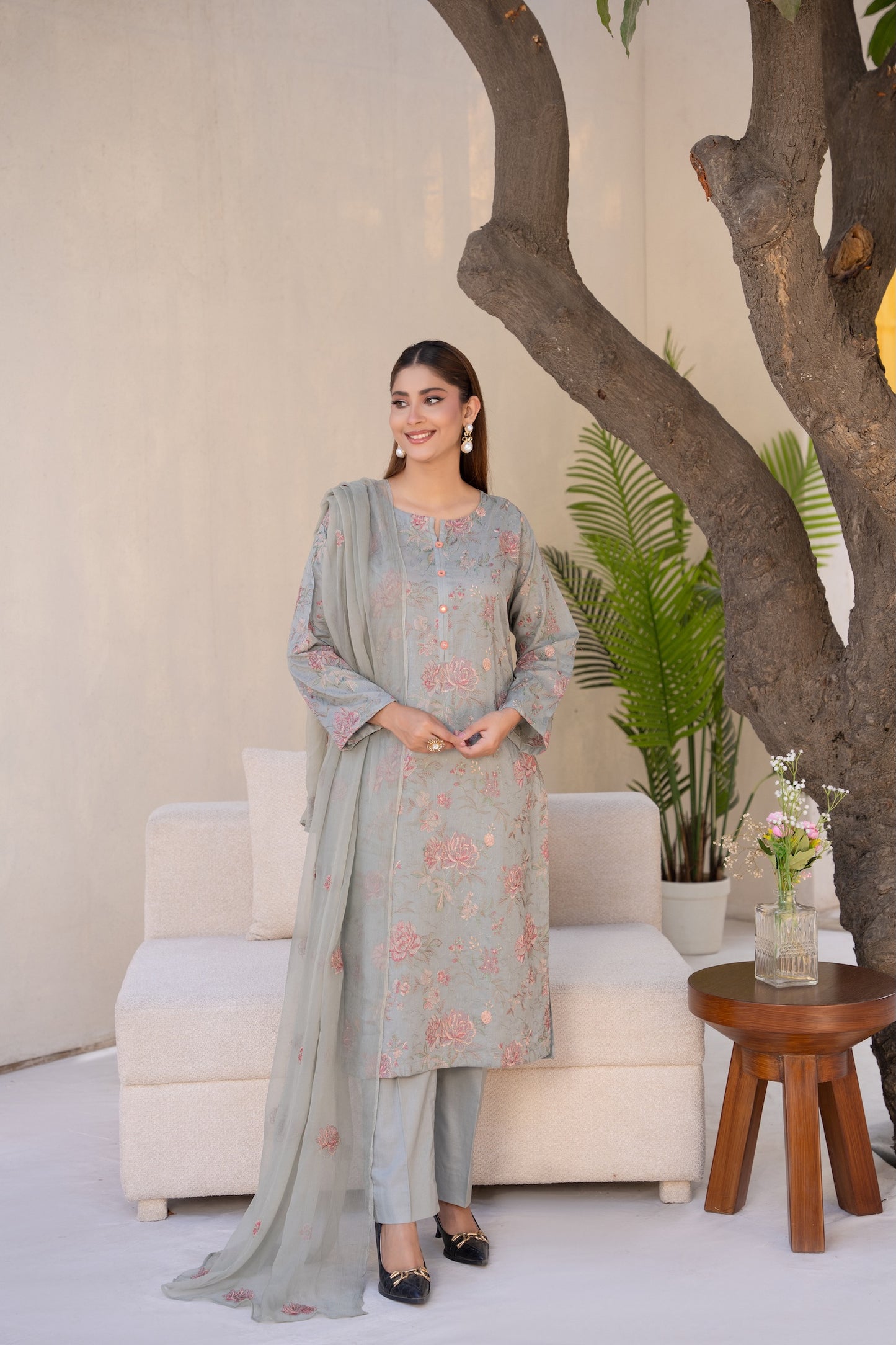 Lawn Collection Vol:04 D-04