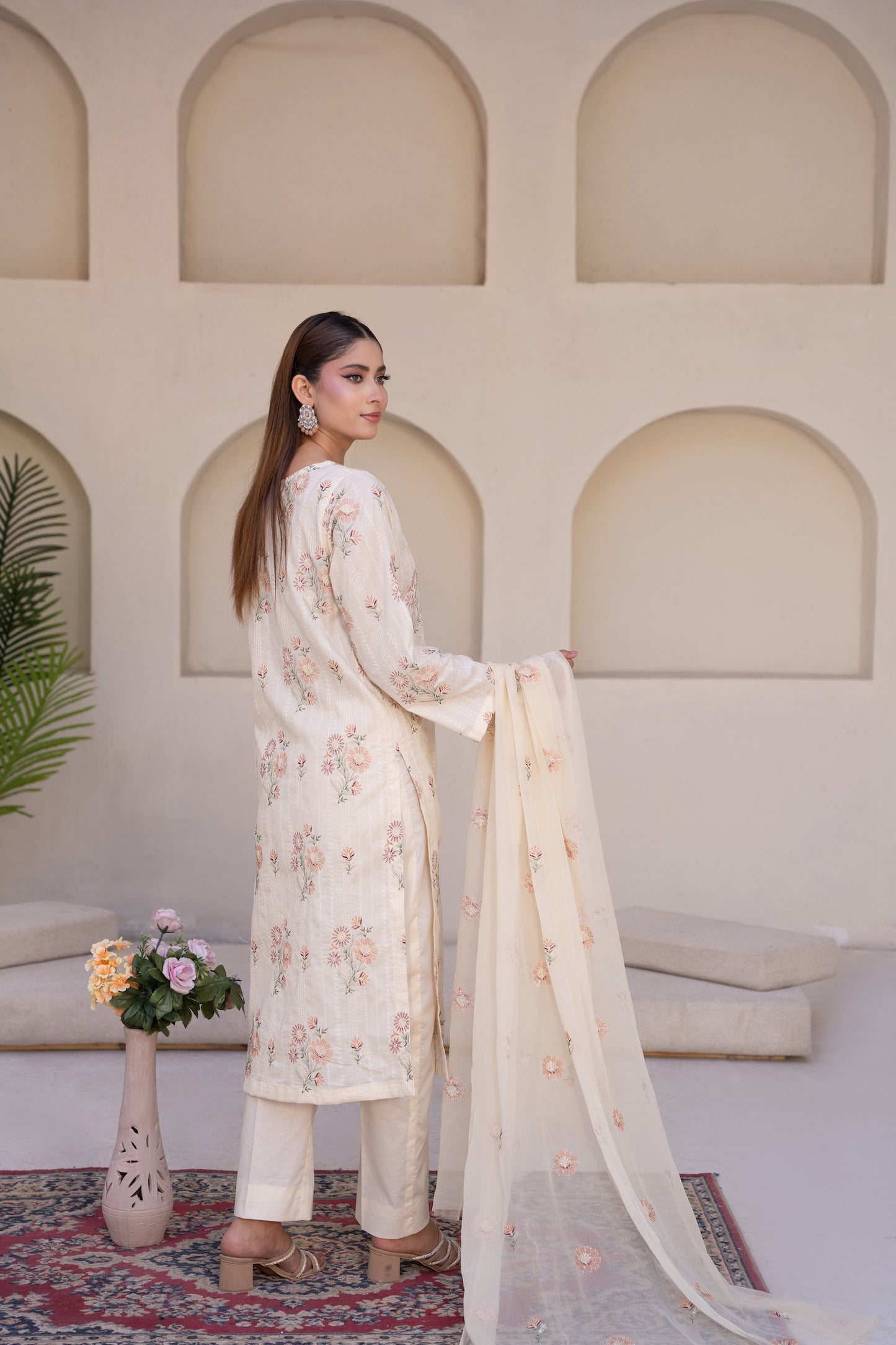 Lawn Collection Vol:04 D-08