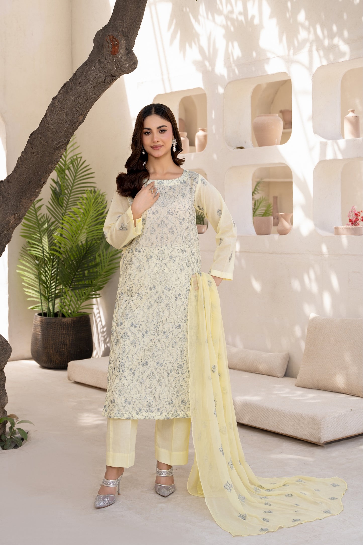 Lawn Collection Vol:05 D-04