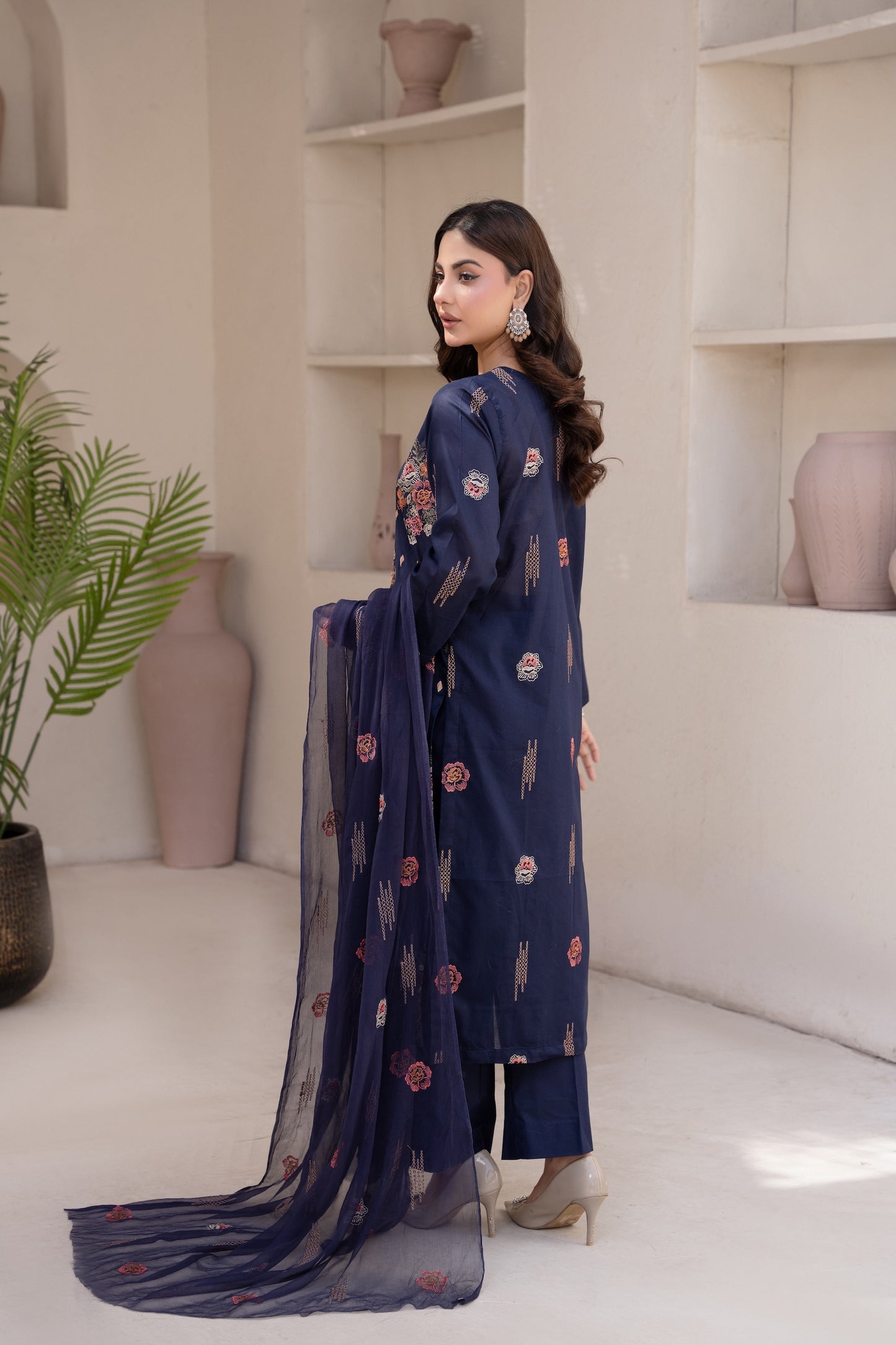 Lawn Collection Vol:05 D-10